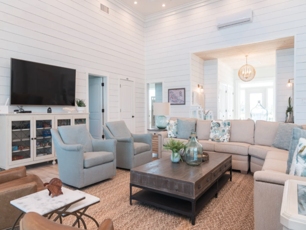 Luxurious Beachfront Villa in Little Exuma - 4-Bedroom Getaway